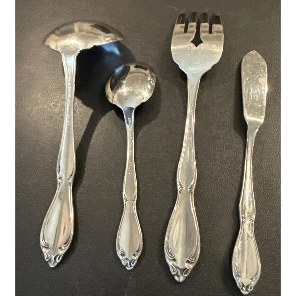 Oneida Ltd Strathmore Deluxe 4 Piece Hostess Serving‎ Set Stainless Flatware